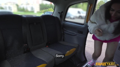 Lovely babe is visiting London and its famous cabs