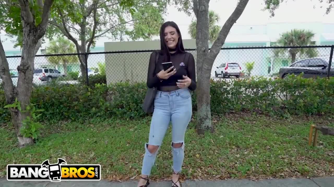 Watch Selene Sinclair is picked up and put in the bang bus HD Full video | ePornFreeHD. Watch Free All of trend and latest brand porn full Videos ePornFreeHD. 